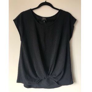 2/$20🛍 W5 • Short sleeved front wrap shirt • sz L